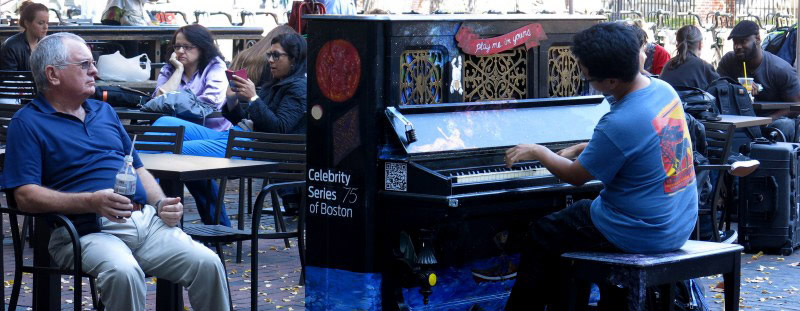 Street Pianos!