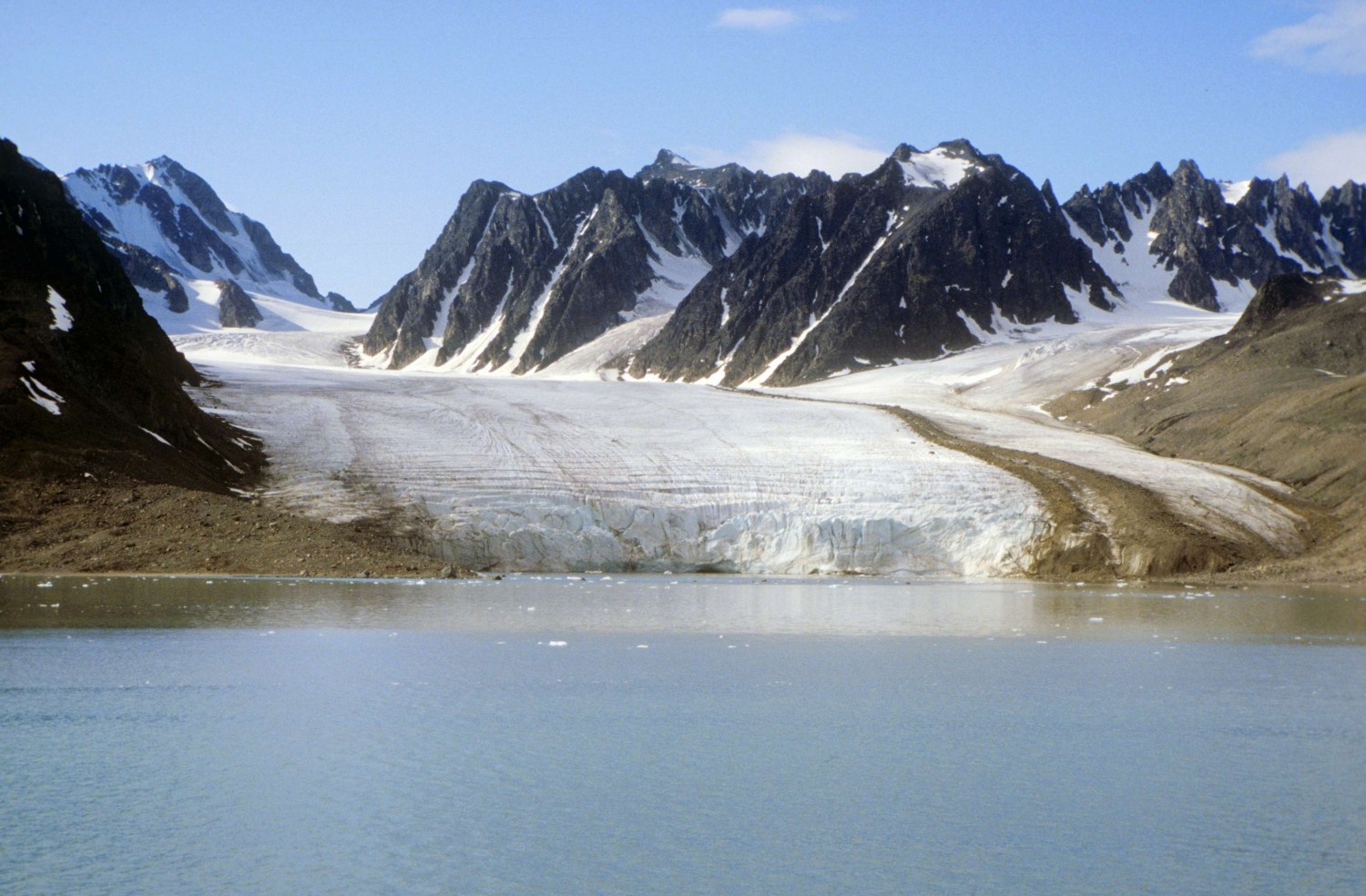 glaciers meet water in the Arctic Ocean